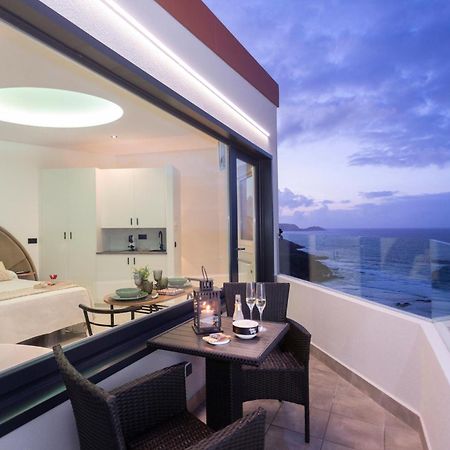 Apartamentos Triple M มัลปิกา ภายนอก รูปภาพ