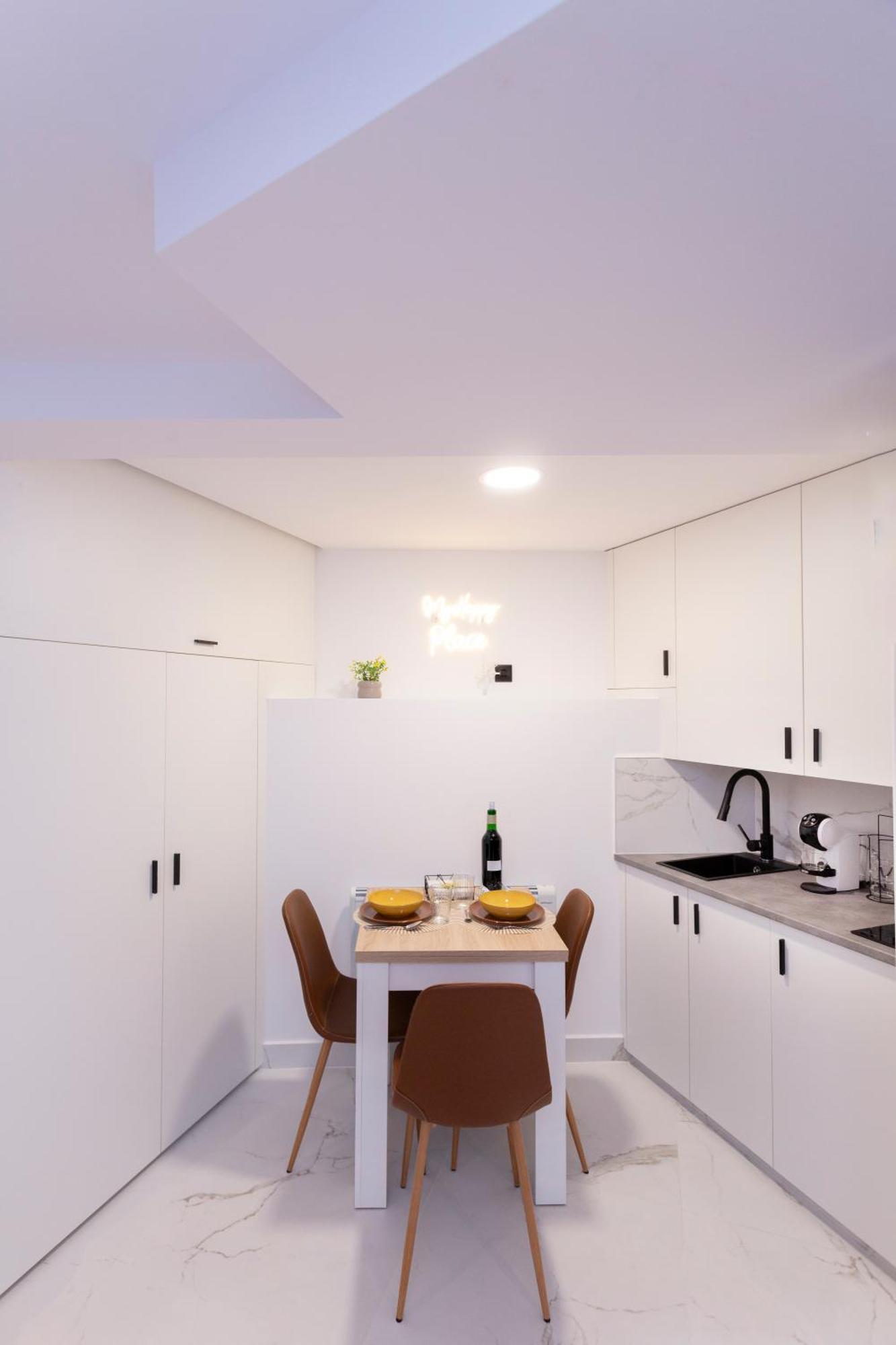 Apartamentos Triple M มัลปิกา ภายนอก รูปภาพ